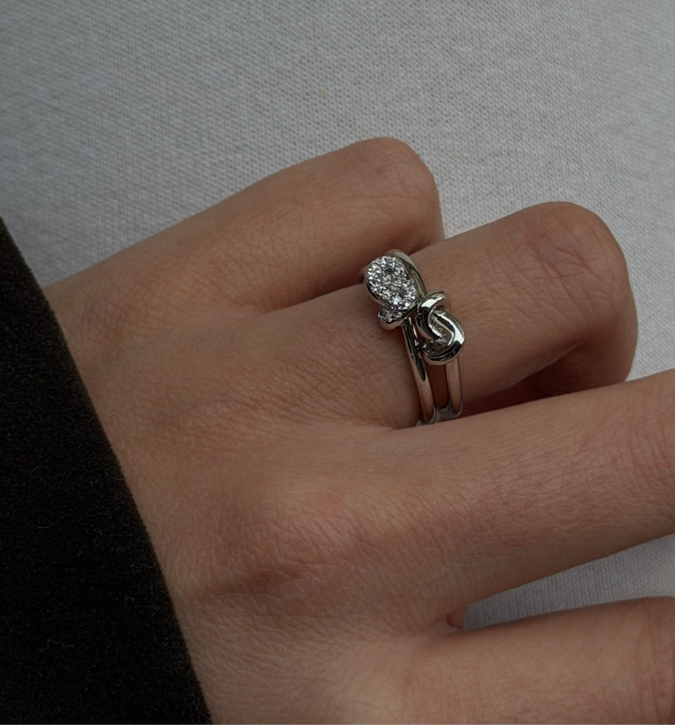 Nice Knot Ring Ringer Leo Chevon 