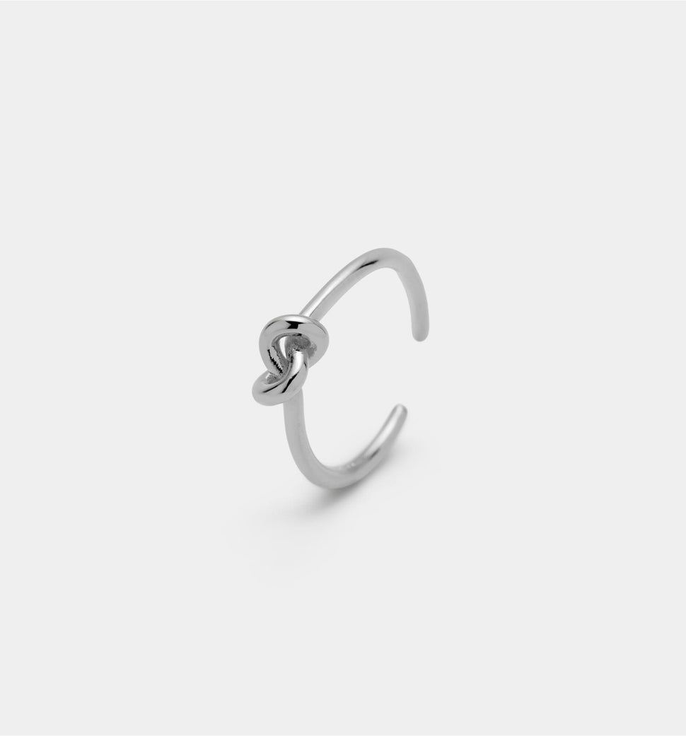 Nice Knot Ring Ringer Leo Chevon 