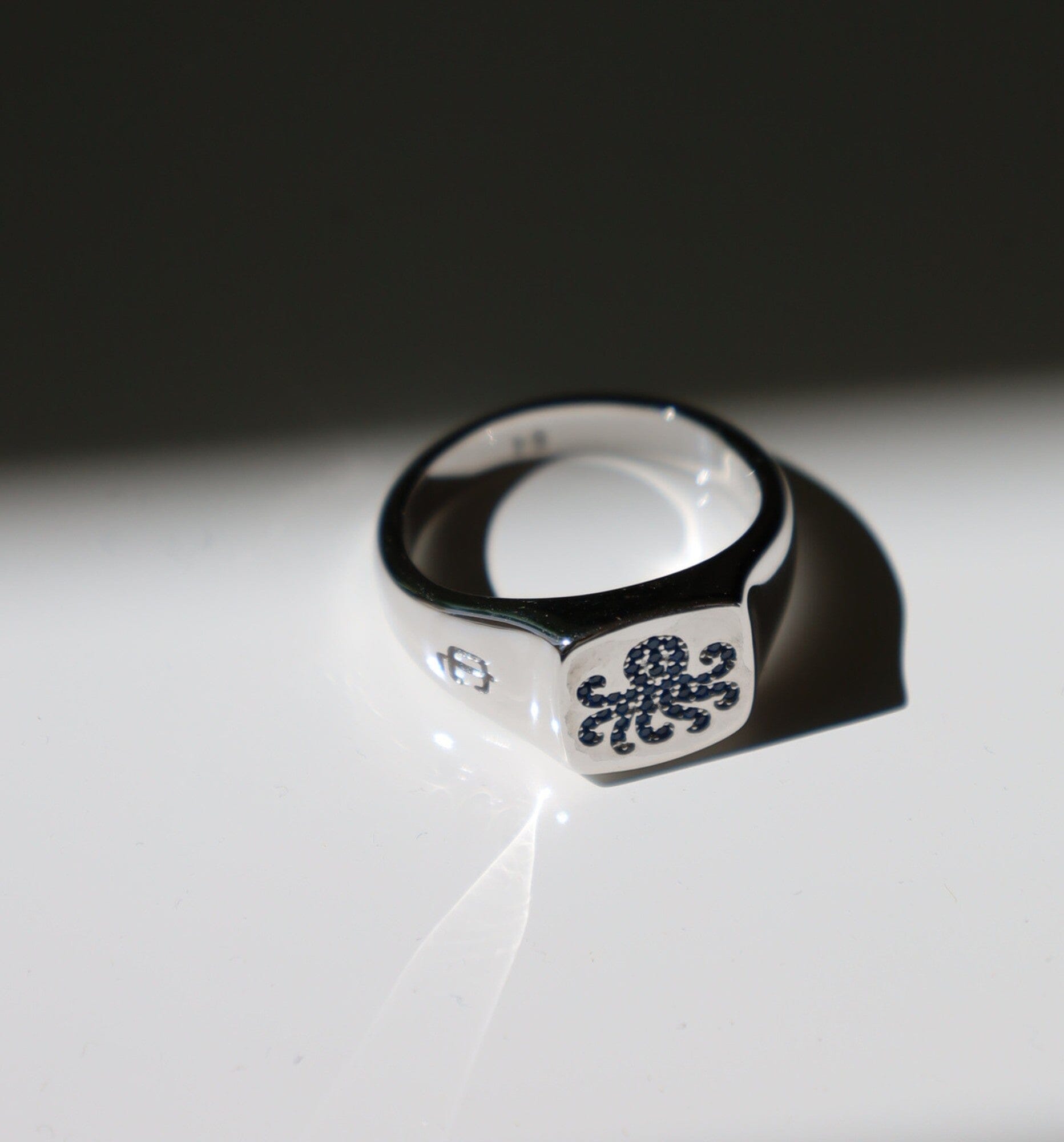 Oslo Octopus Ring - Ringer