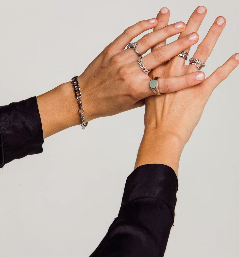 Oslo Jade Signet Ring - Ringer