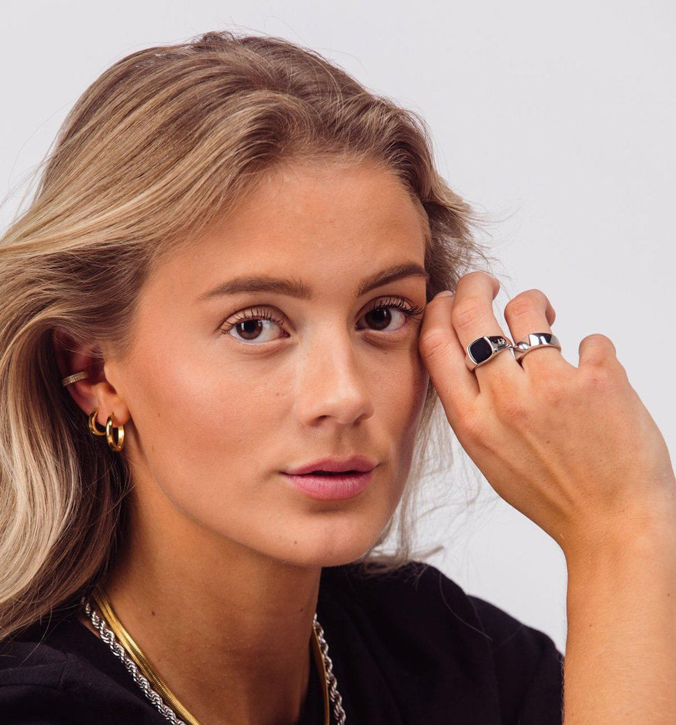 Oslo Onyx Signet Ring - Ringer