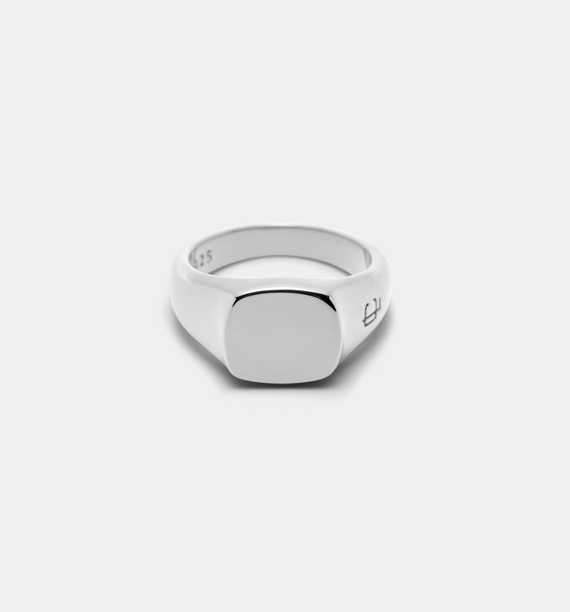 Oslo Signet Ring - Ringer